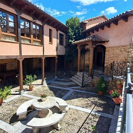 Palacio Del Conde De Rebolledo Villaviciosa de la Ribera ภายนอก รูปภาพ