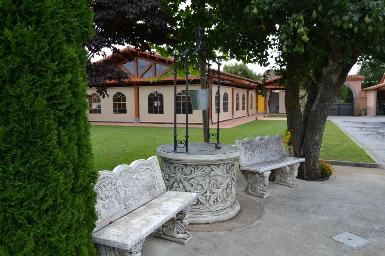 Palacio Del Conde De Rebolledo Villaviciosa de la Ribera ภายนอก รูปภาพ