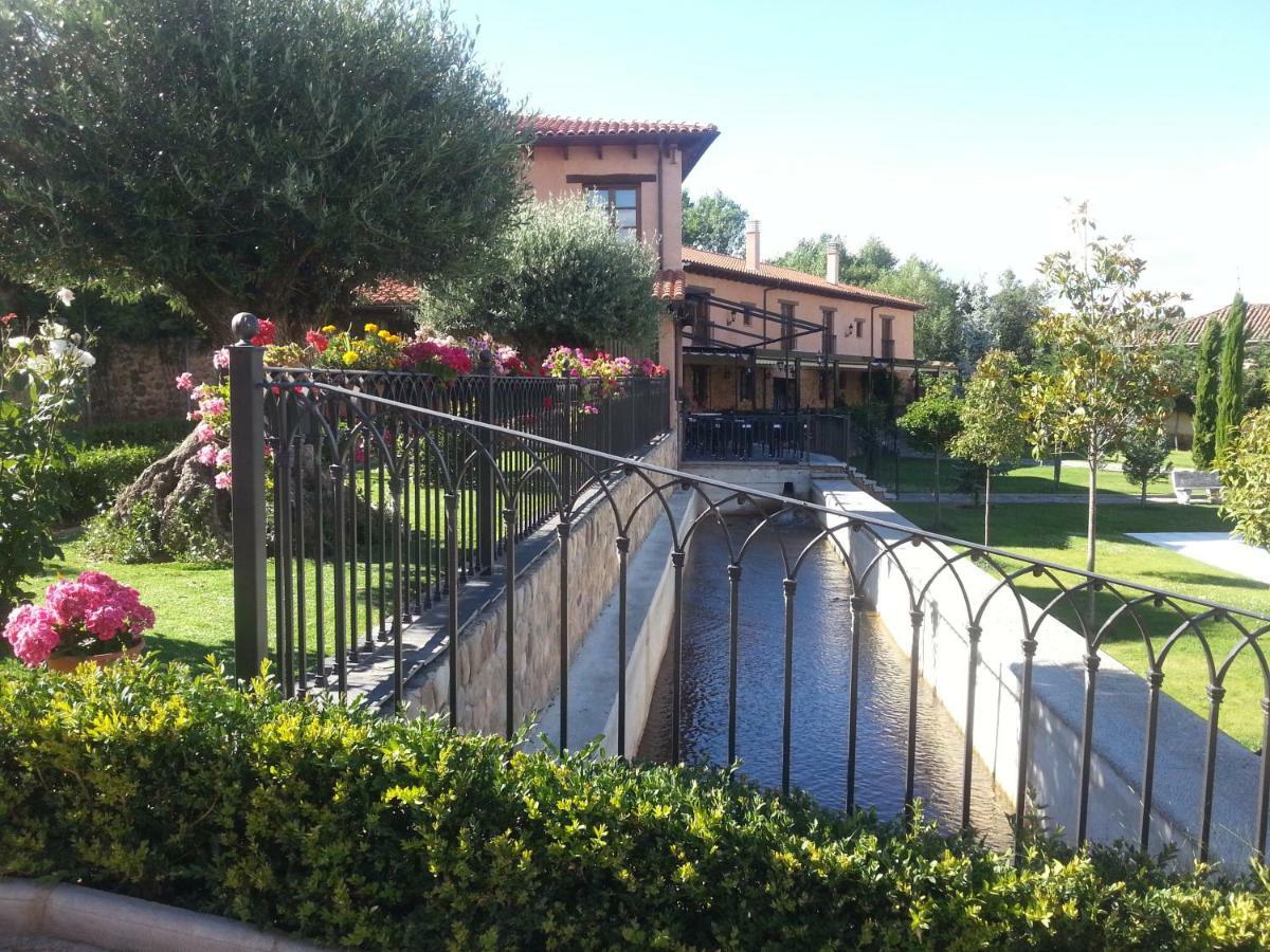 Palacio Del Conde De Rebolledo Villaviciosa de la Ribera ภายนอก รูปภาพ